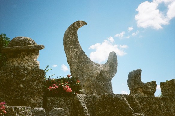 coral castle moon
